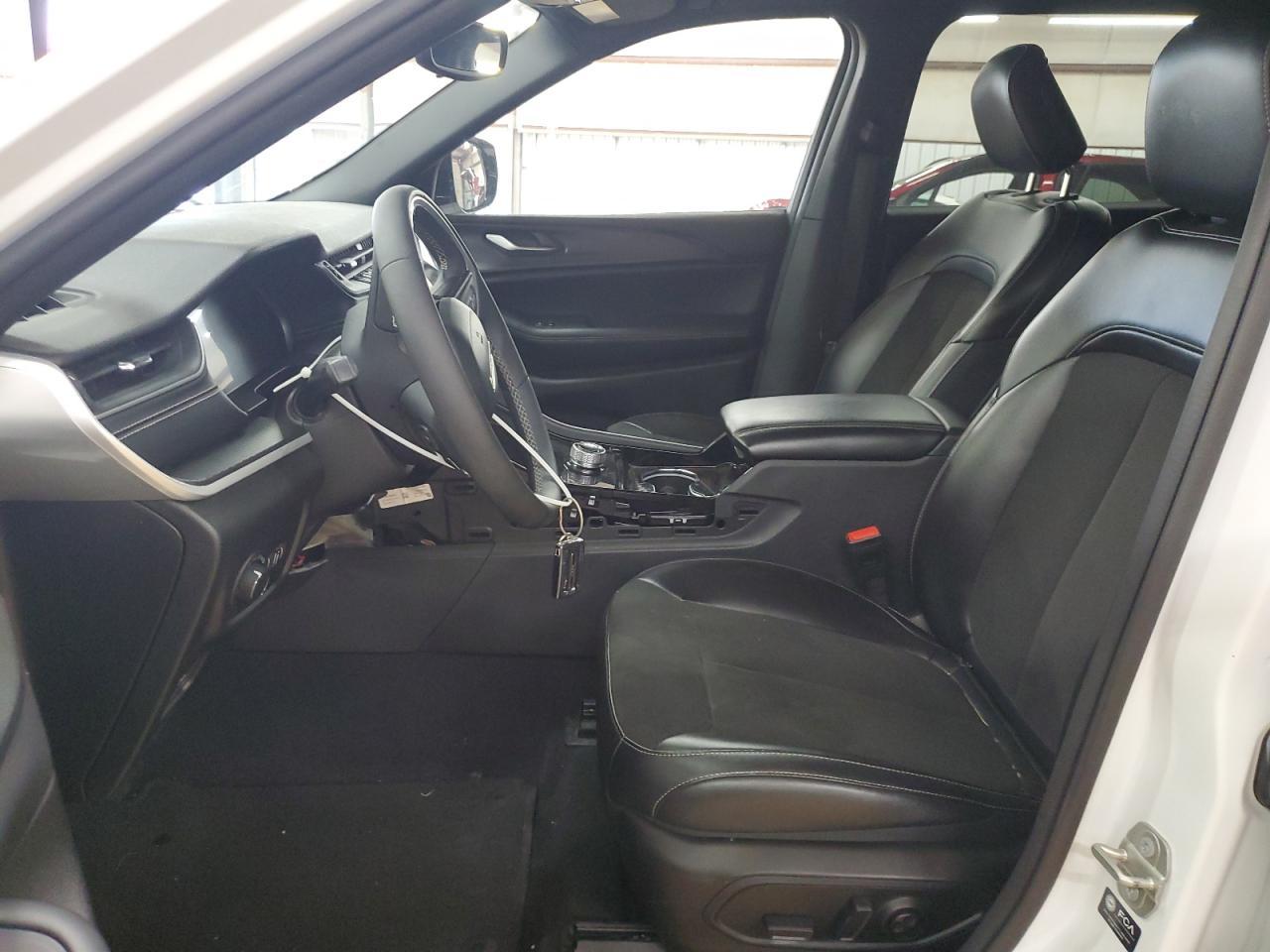 2023 Jeep Grand Cherokee L Laredo - Фото 7