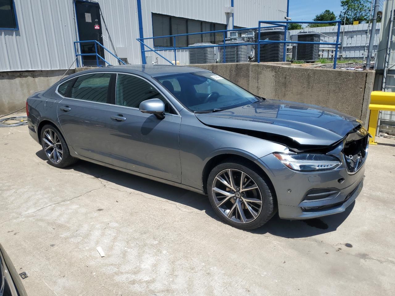 2018 Volvo S90 T5 Momentum - Фото 4