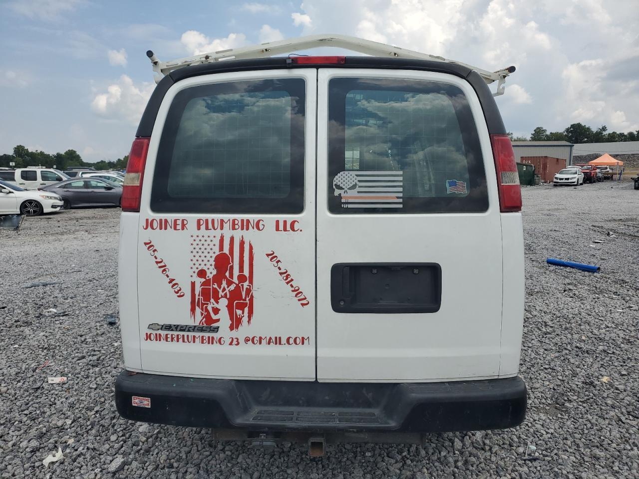 2017 Chevrolet Express G2500 - Фото 6