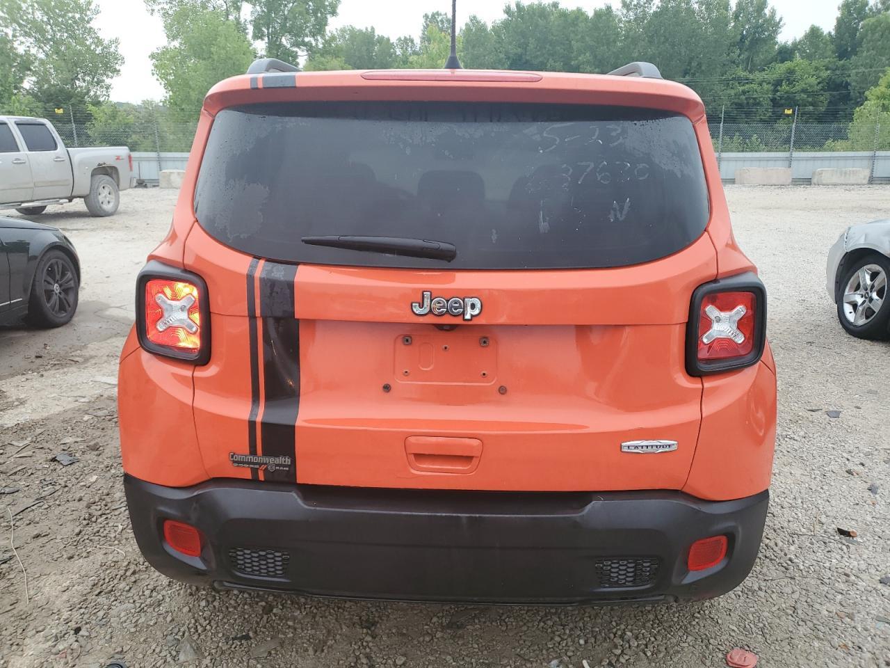 2019 Jeep Renegade Latitude - Image 6