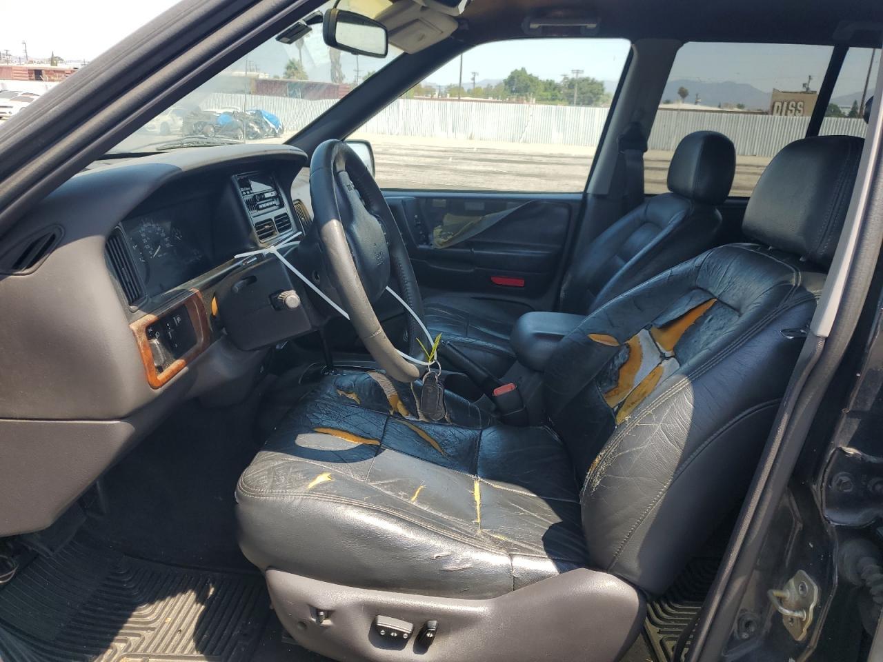 1999 Jeep Grand Cherokee Laredo - Image 7