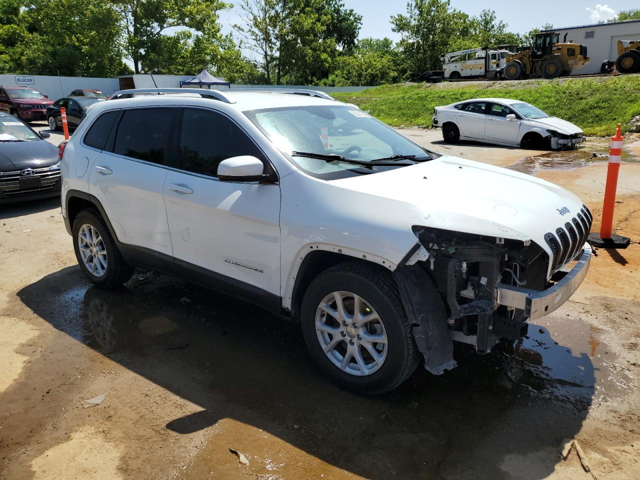 2016 Jeep Cherokee Latitude - Фото 4