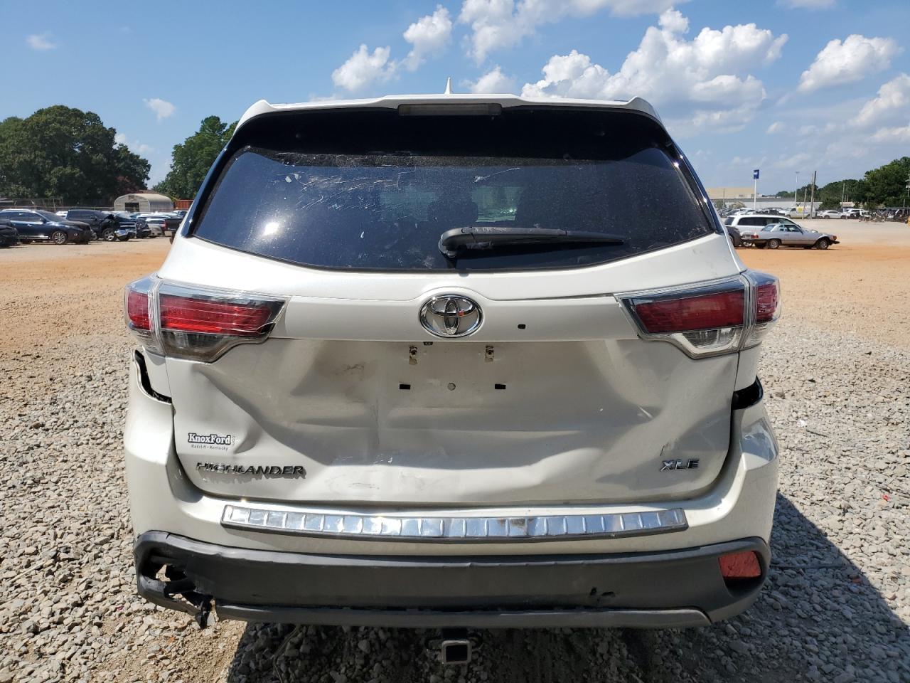 2016 Toyota Highlander Xle - Image 6