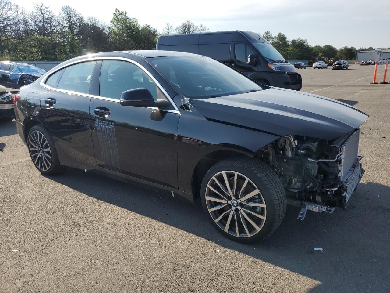 2024 BMW 228Xi - Фото 4