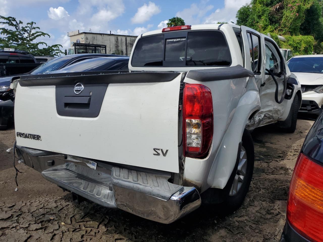 2015 Nissan Frontier S - Фото 3