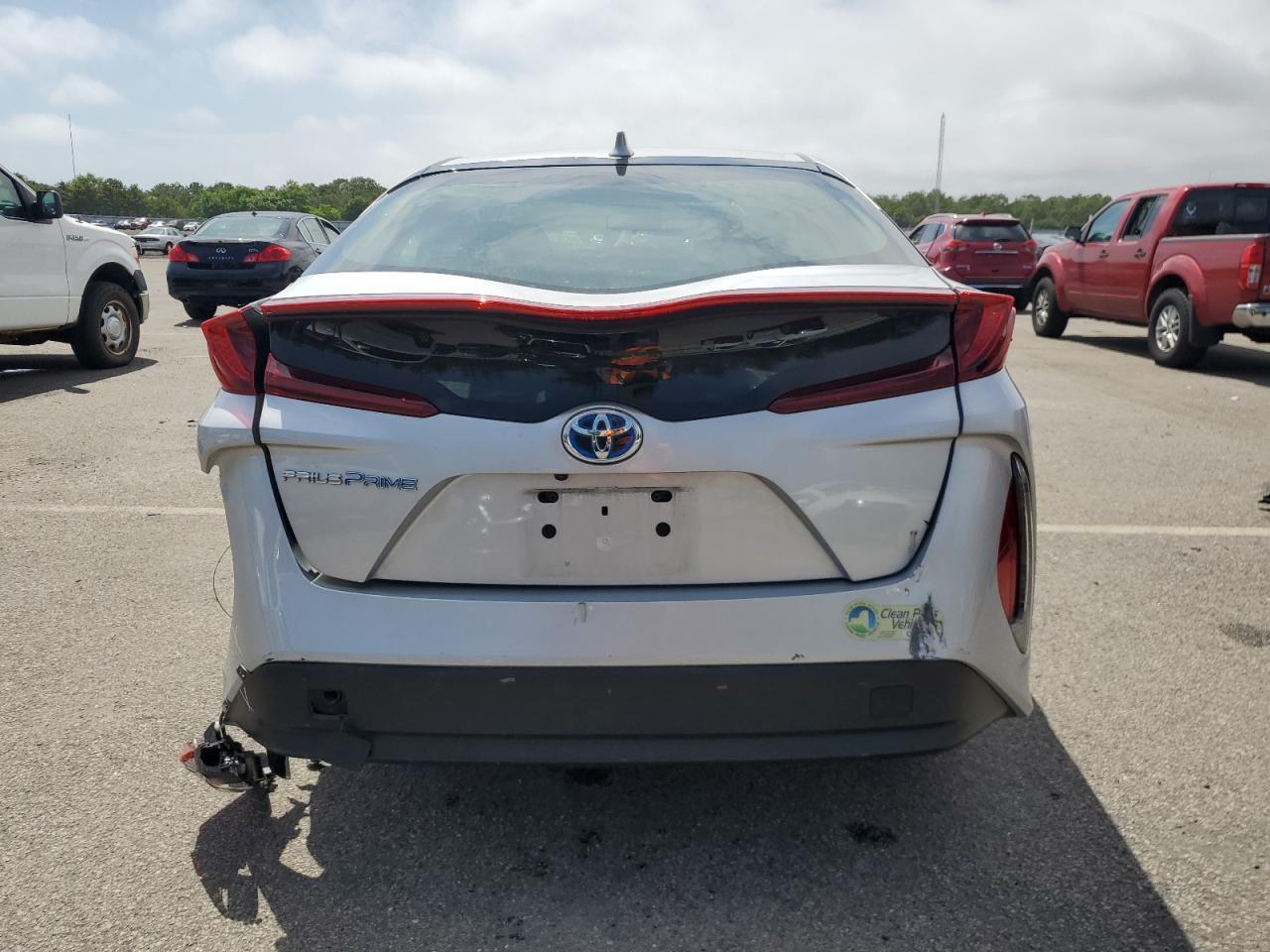 2022 Toyota Prius Prime Le - Фото 6