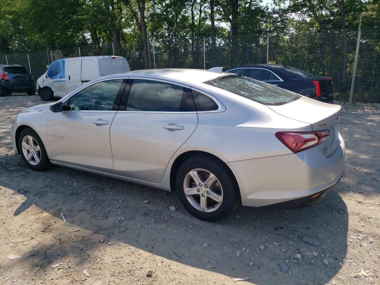 2022 Chevrolet Malibu Lt - Фото 2