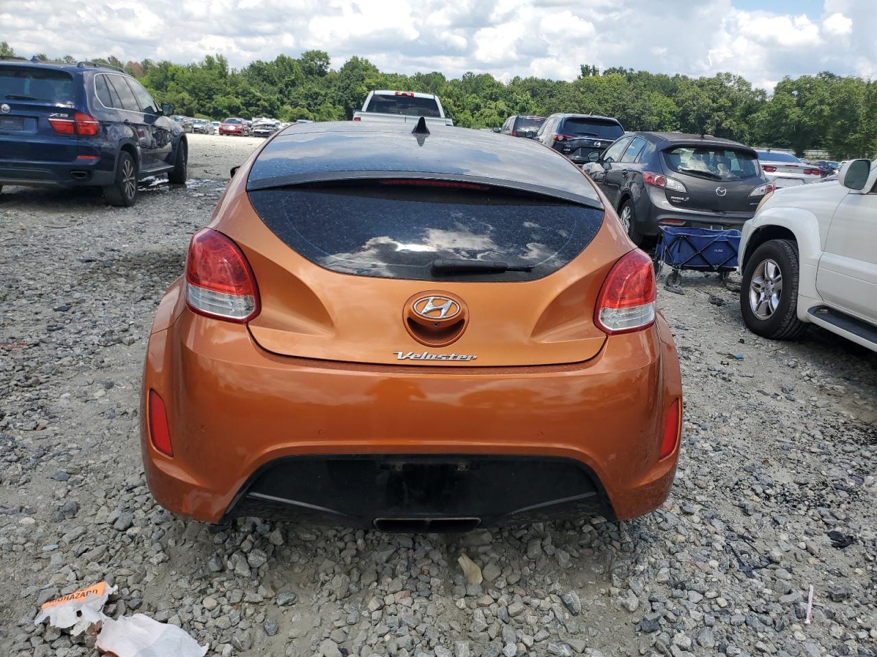 2014 Hyundai Veloster - Фото 6
