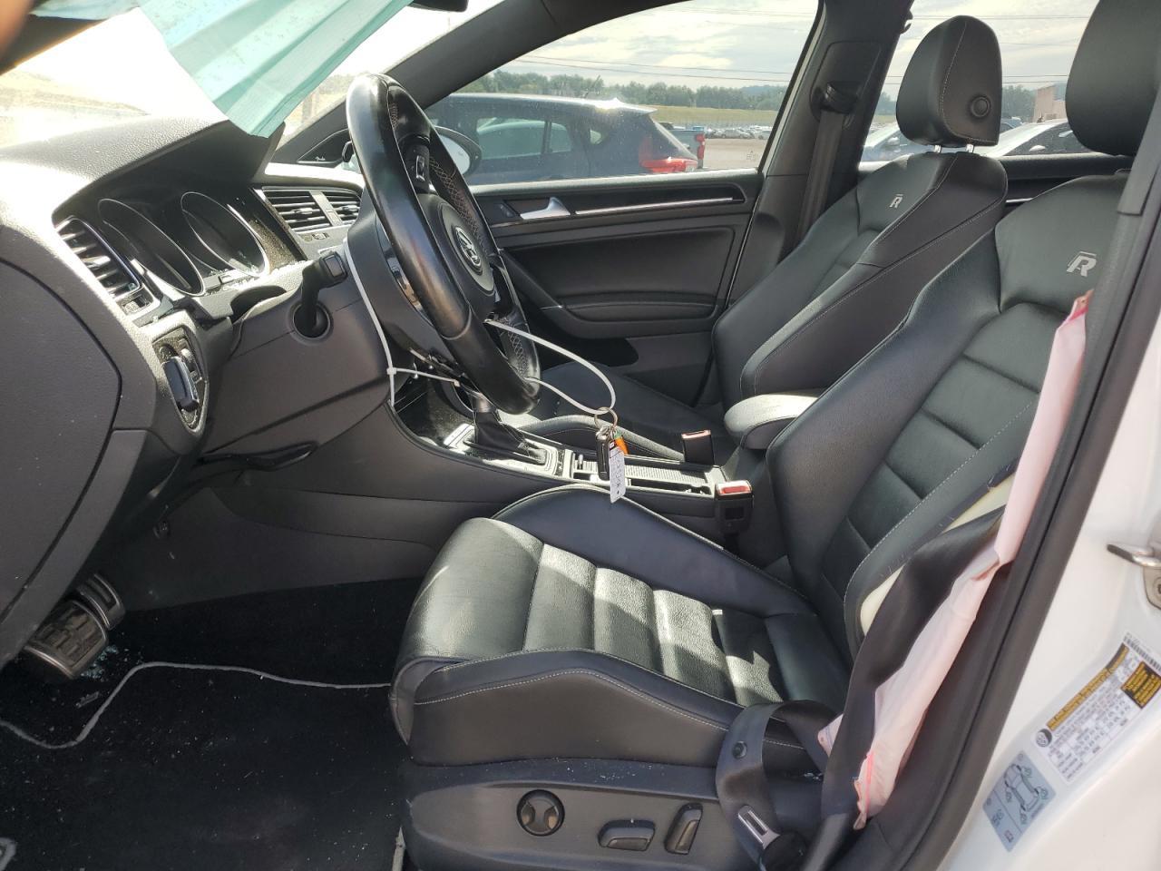 2017 Volkswagen Golf R - Image 7