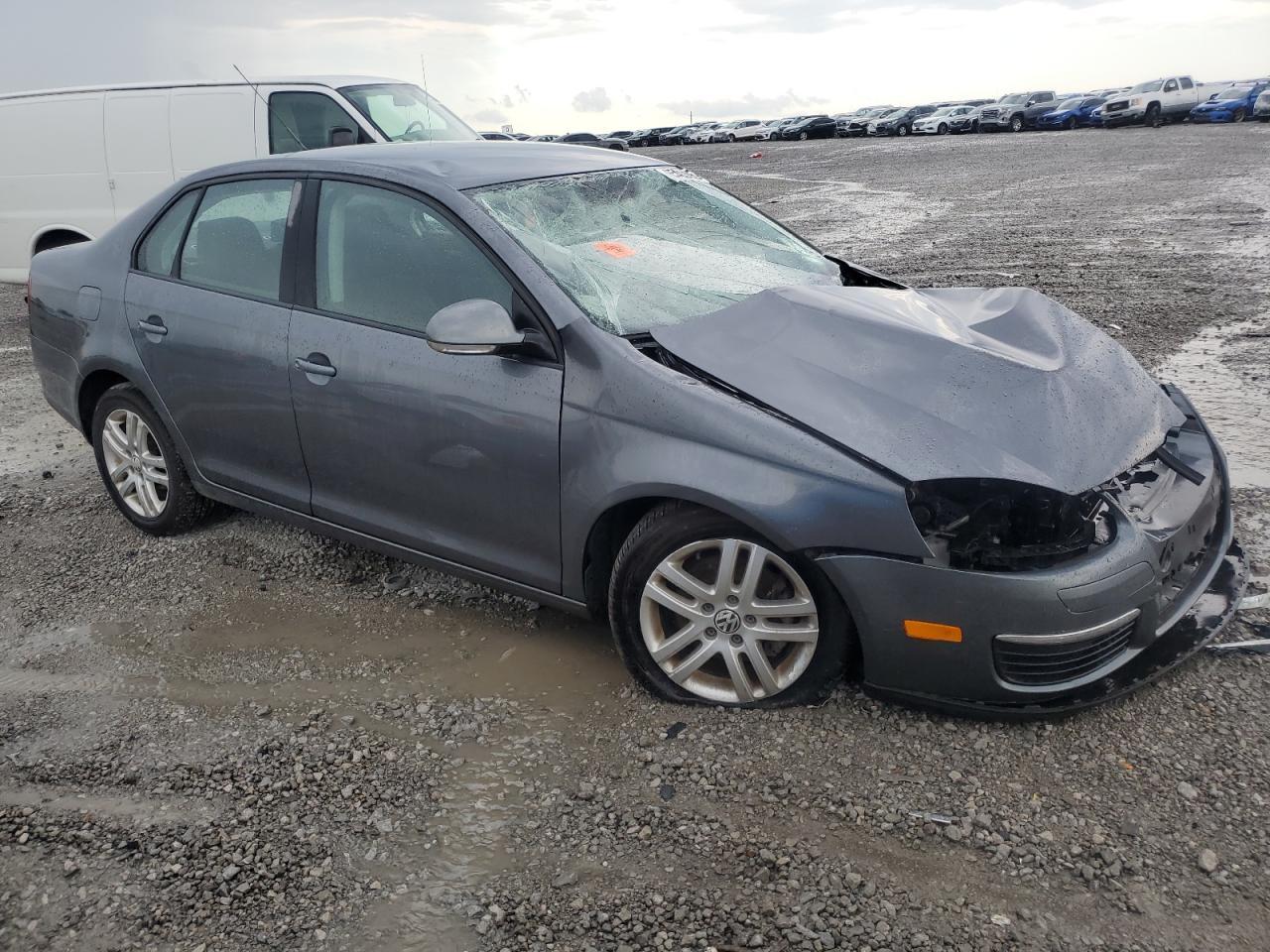 2009 Volkswagen Jetta S - Фото 4