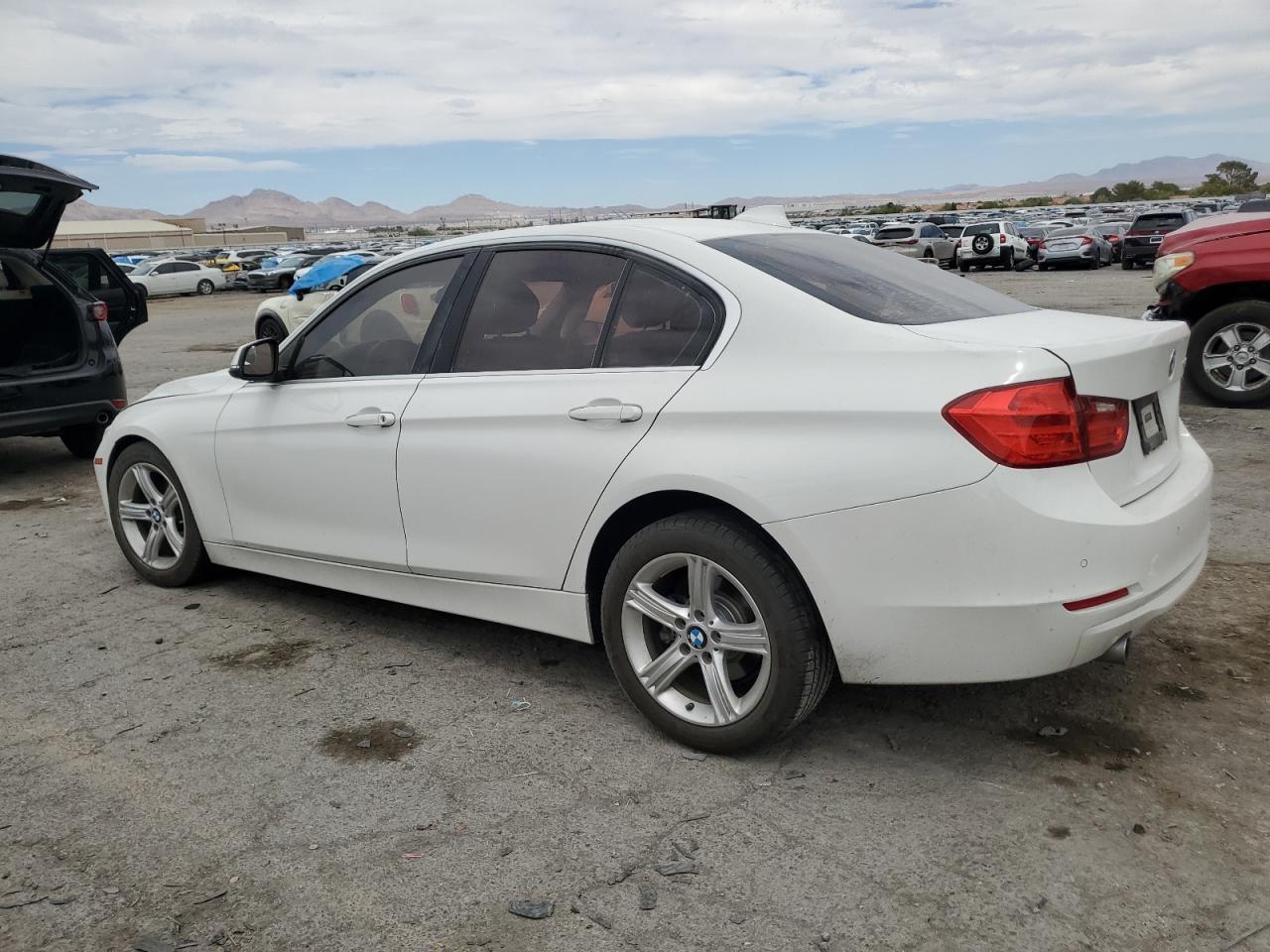 2015 BMW 328 D - Фото 2