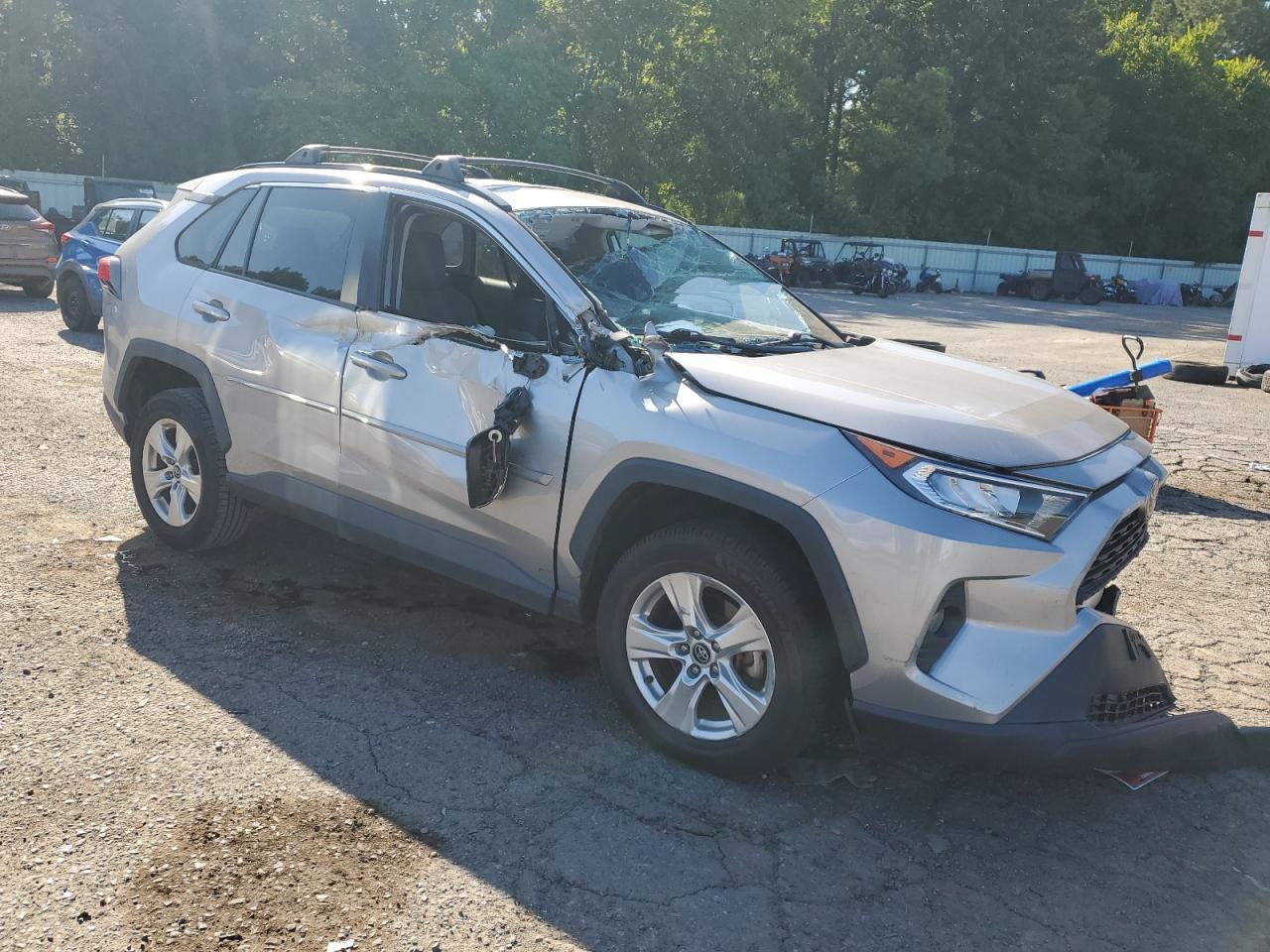 2020 Toyota Rav4 Xle - Image 4