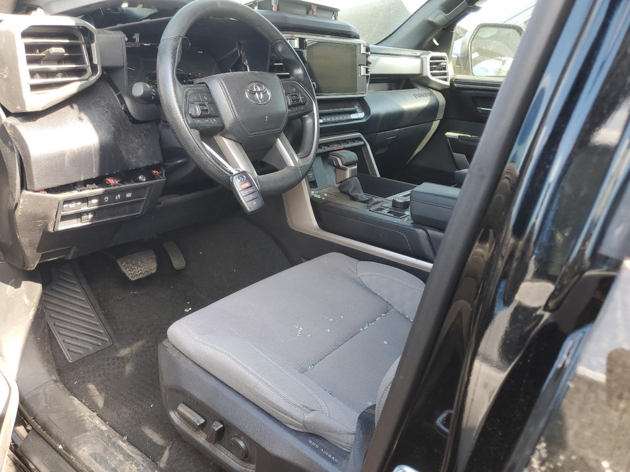 2025 Toyota Tundra Crewmax Sr - Image 7