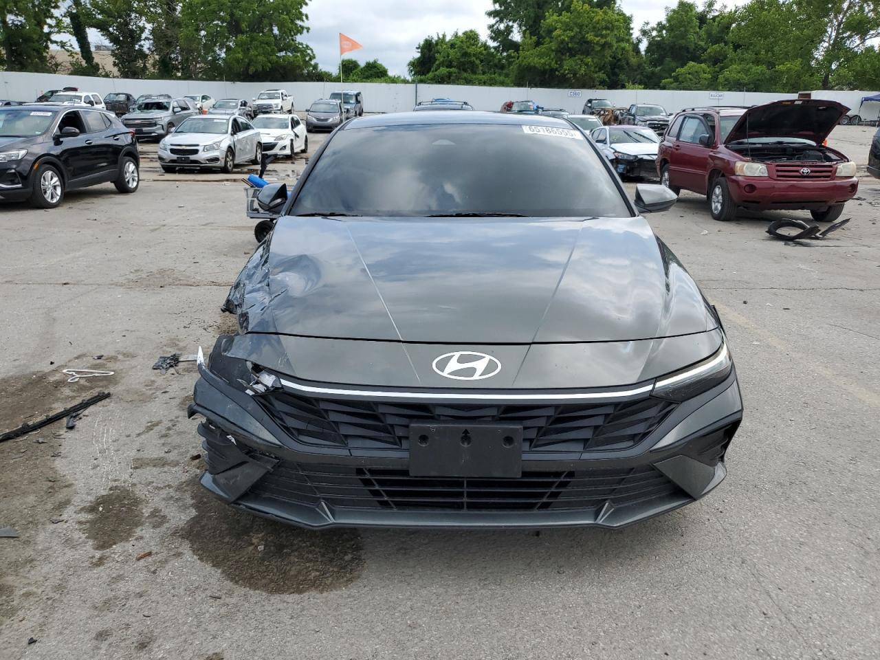 2024 Hyundai Elantra Se - Фото 5