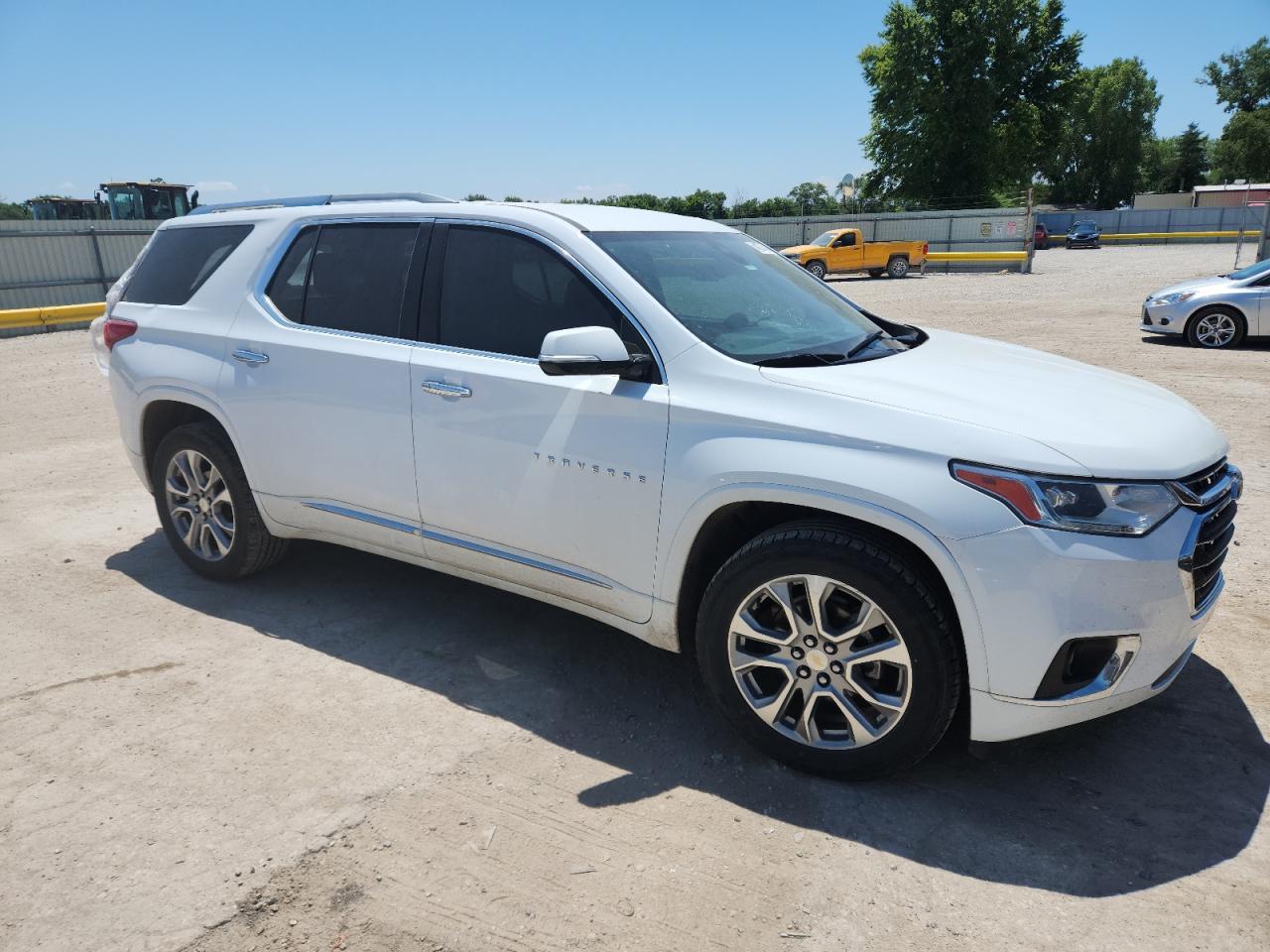 2018 Chevrolet Traverse Premier - Image 4