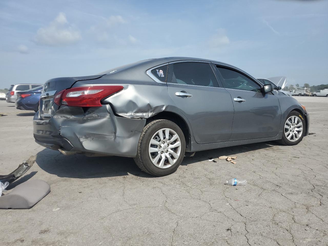 2018 Nissan Altima 2.5 - Image 3