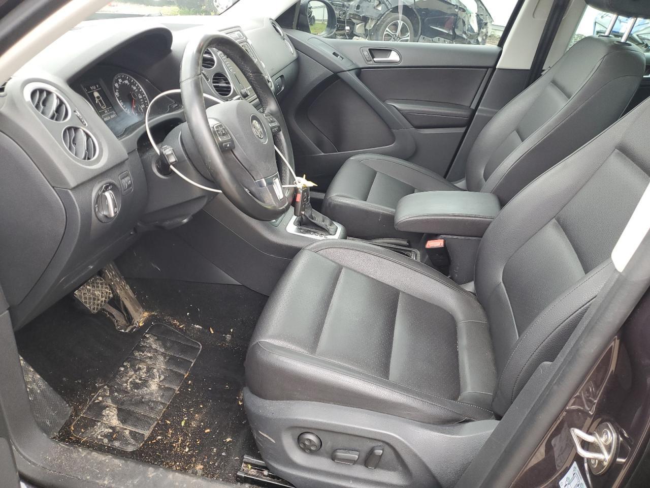 2016 Volkswagen Tiguan S - Image 7