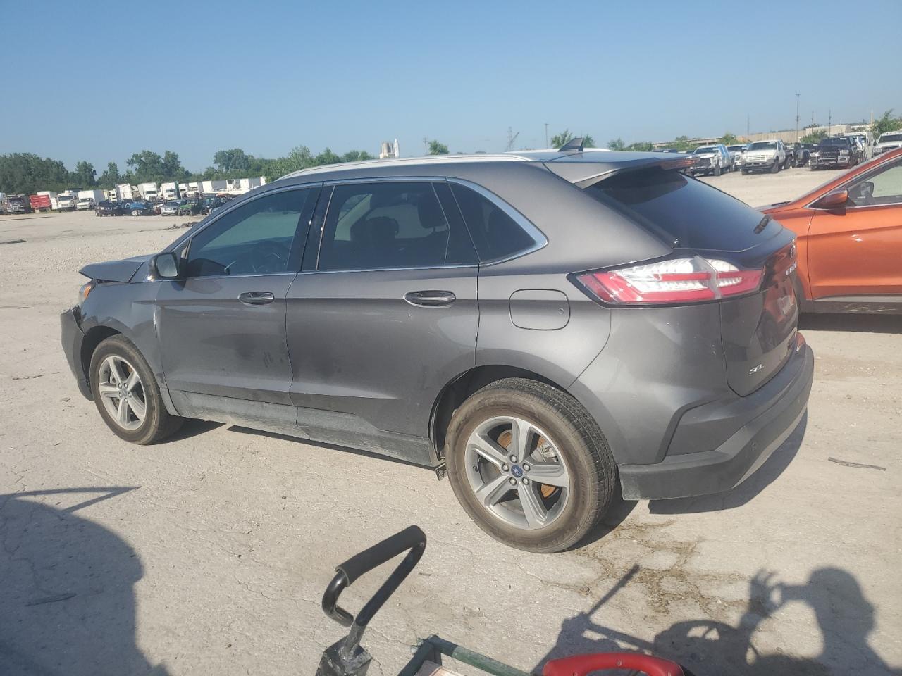 2021 Ford Edge Sel - Image 2