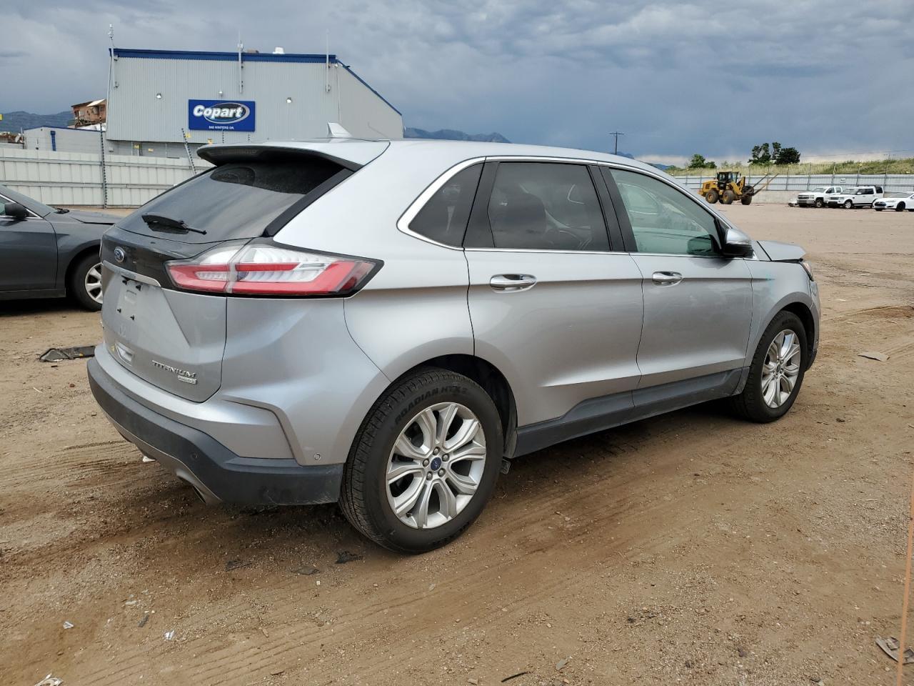 2020 Ford Edge Titanium - Фото 3