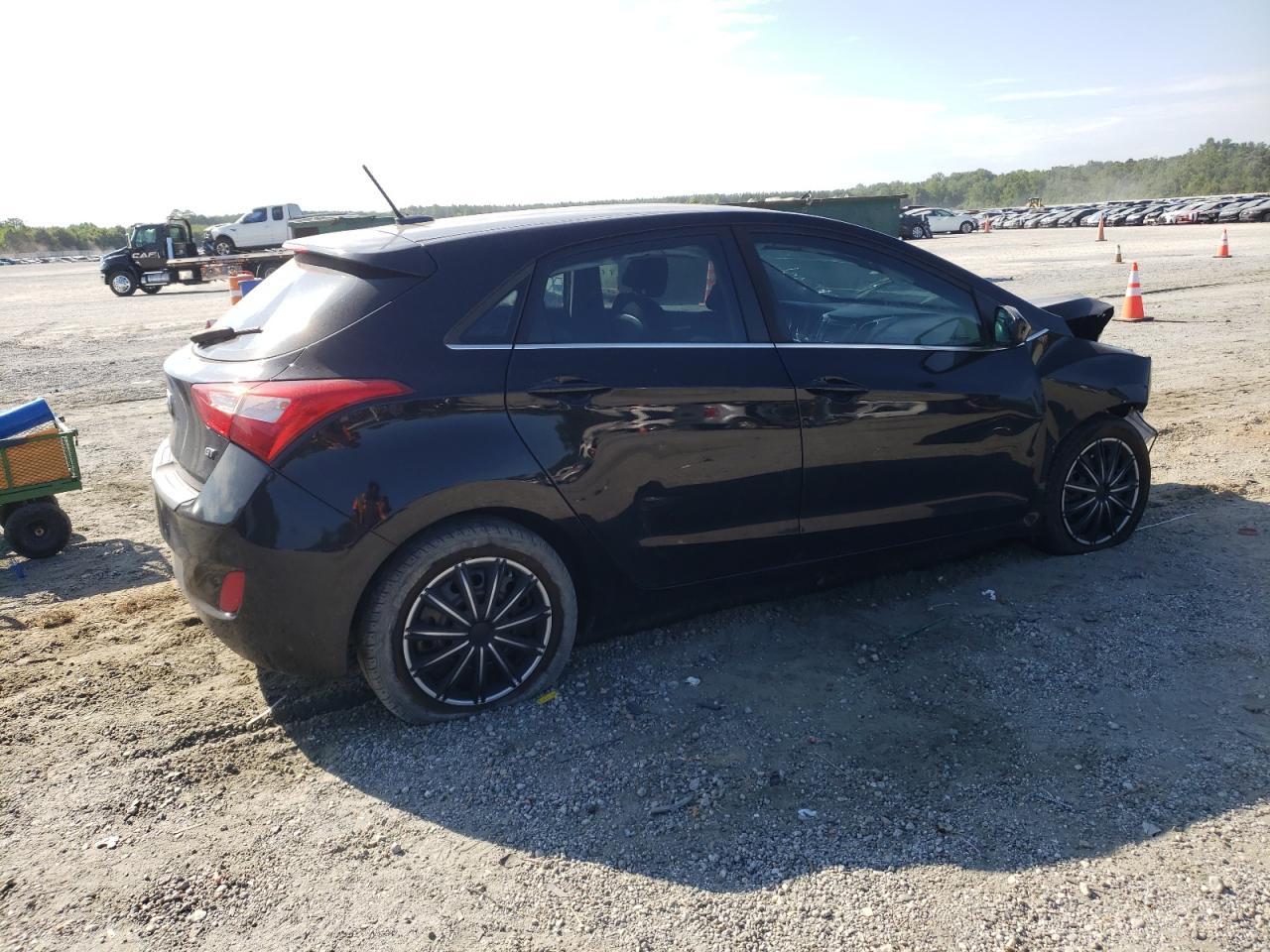 2017 Hyundai Elantra Gt - Фото 3
