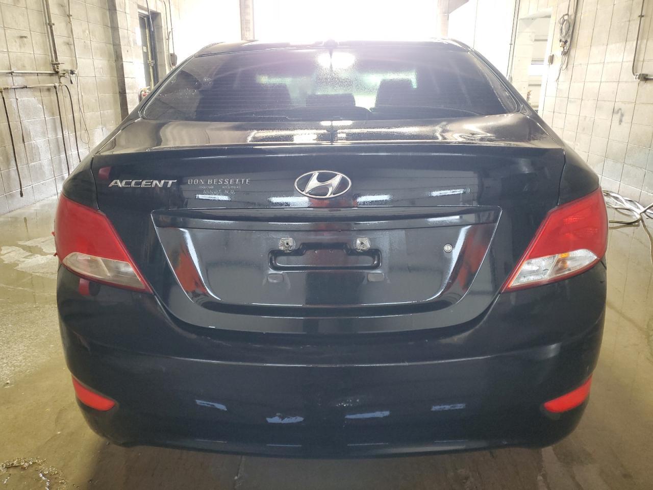 2017 Hyundai Accent Se - Фото 6