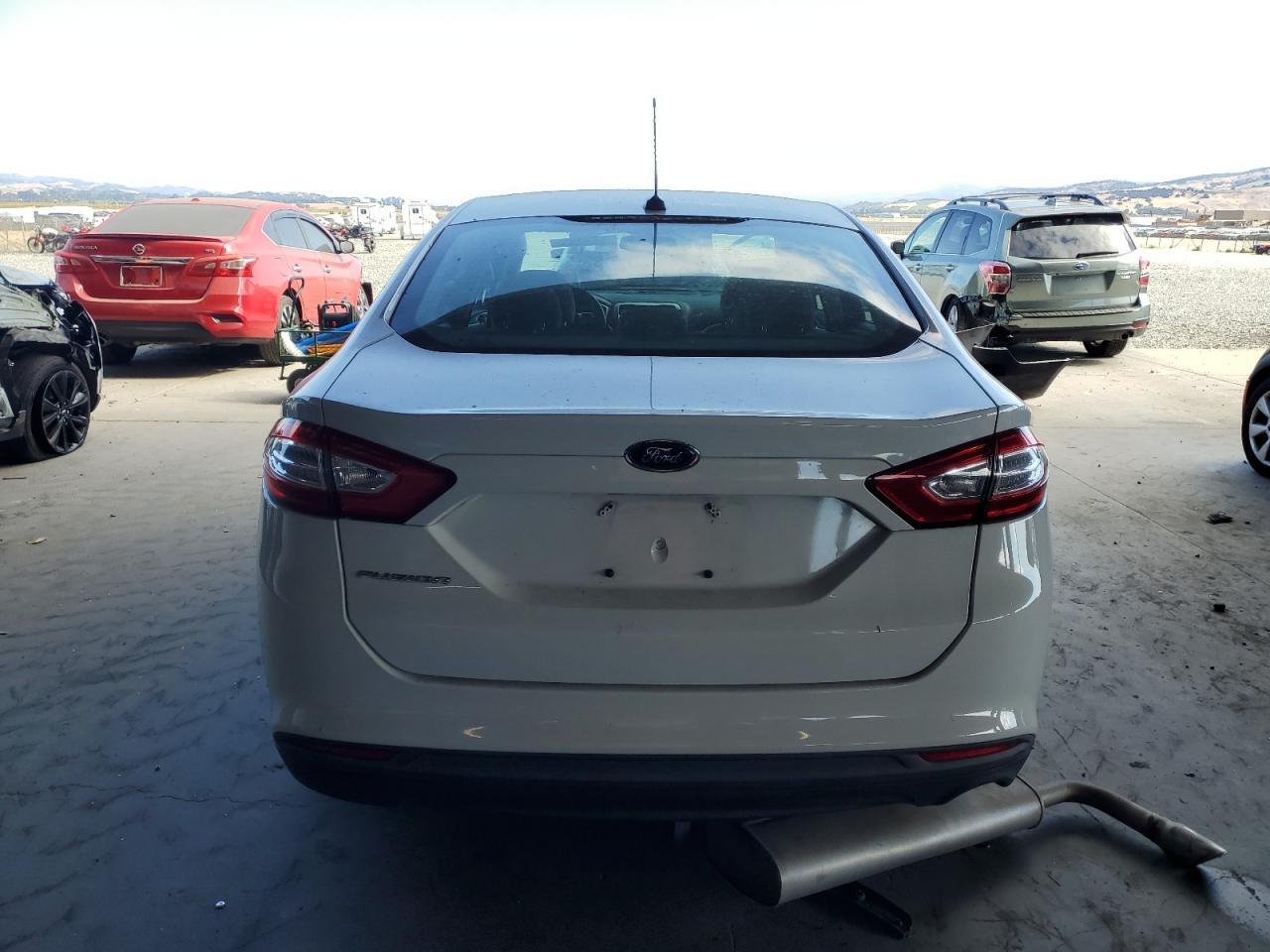2014 Ford Fusion S - Image 6