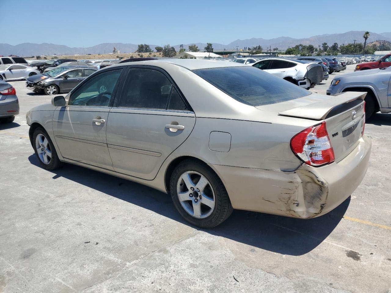 2003 Toyota Camry Le - Фото 2