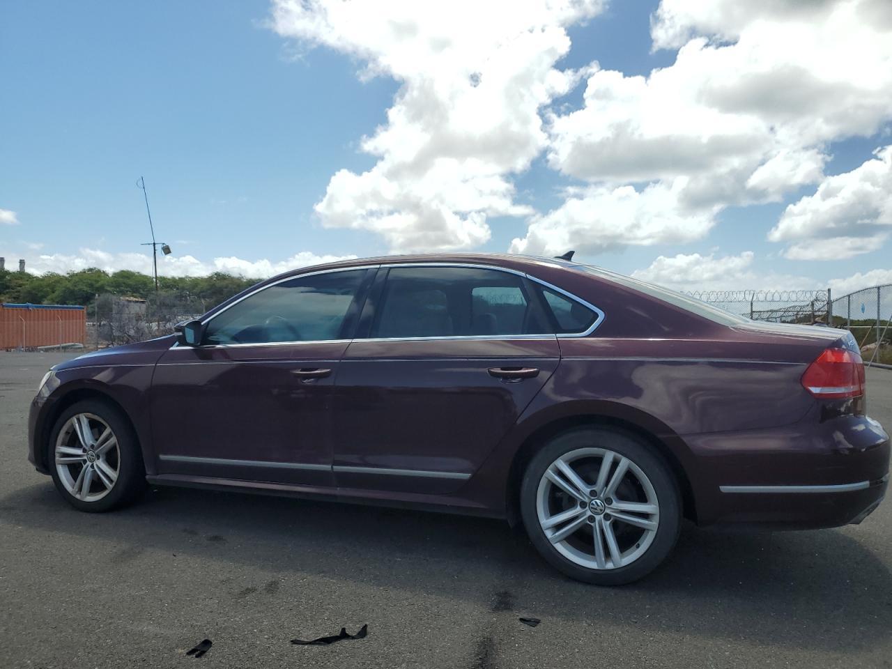 2013 Volkswagen Passat Sel - Image 2