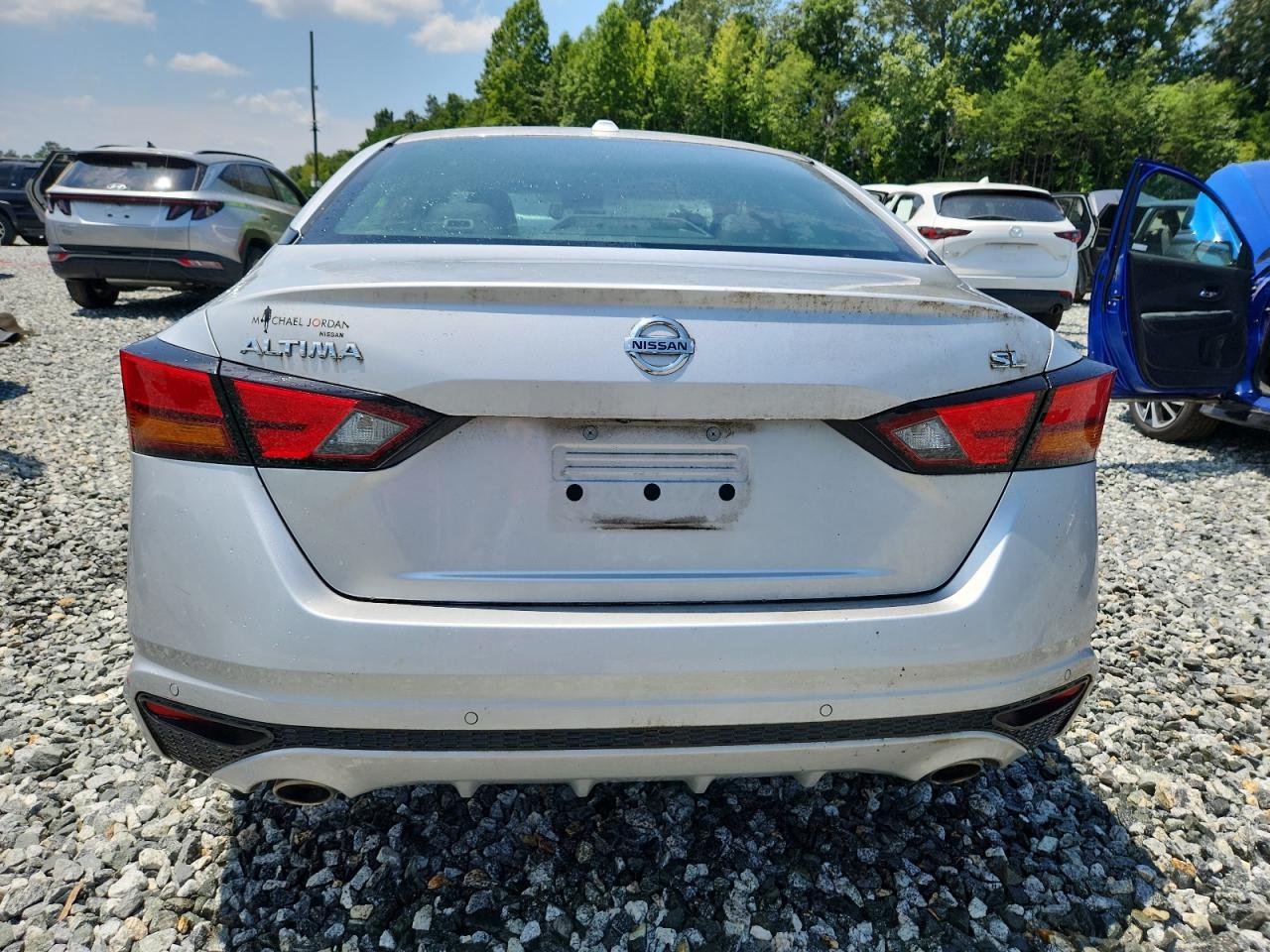 2019 Nissan Altima Sl - Image 6