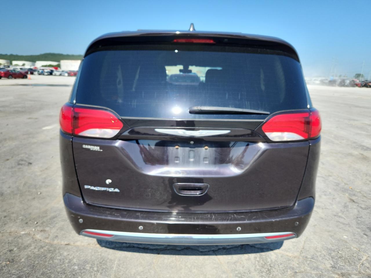 2018 Chrysler Pacifica Touring L - Фото 6