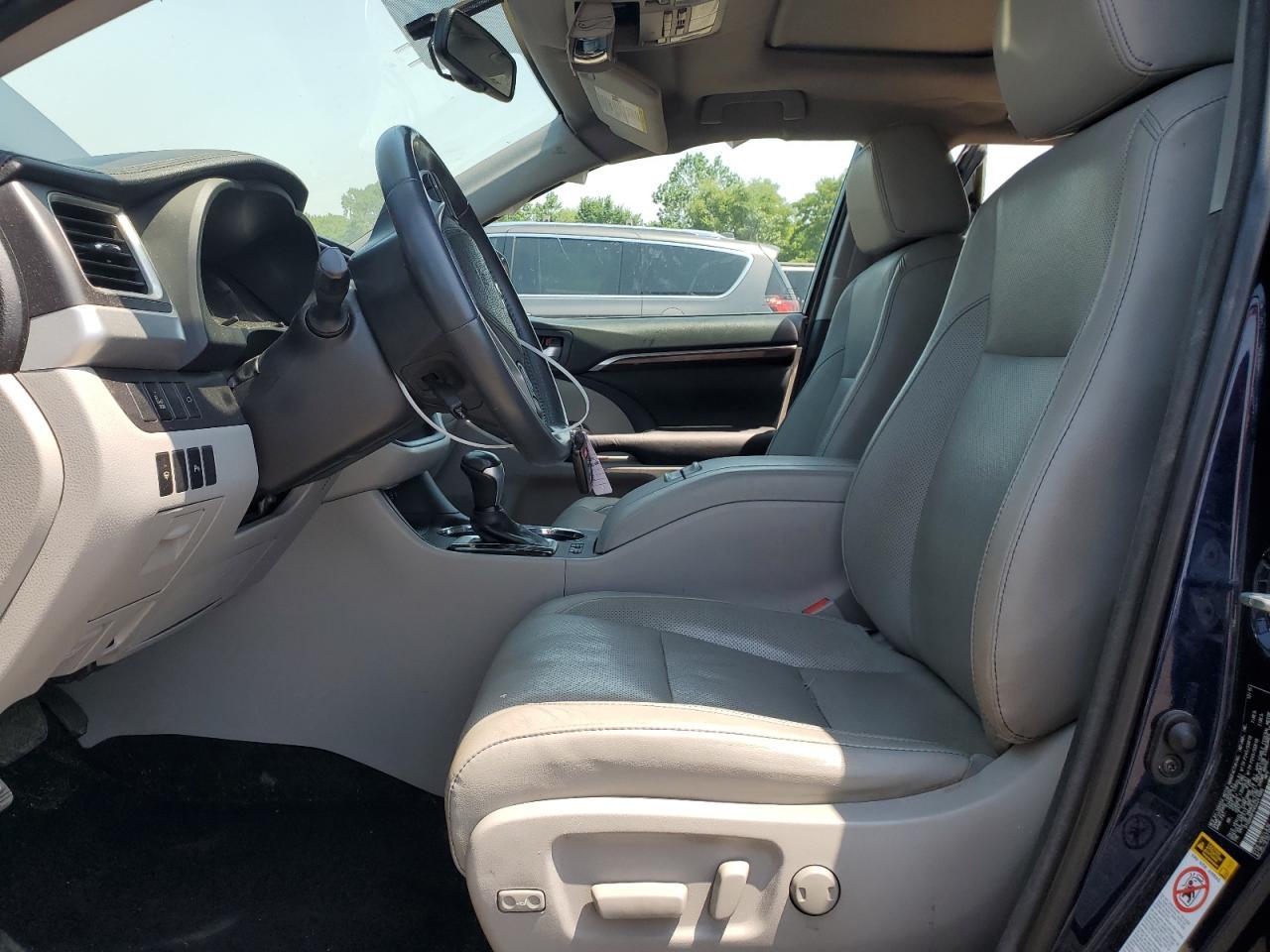 2016 Toyota Highlander Limited - Image 7