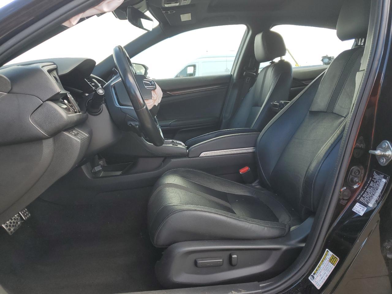 2020 Honda Civic Sport Touring - Фото 7