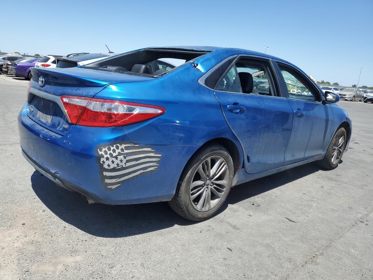 2017 Toyota Camry Le - Фото 3