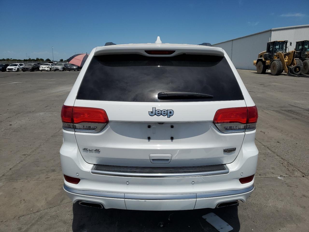 2019 Jeep Grand Cherokee Summit - Image 6