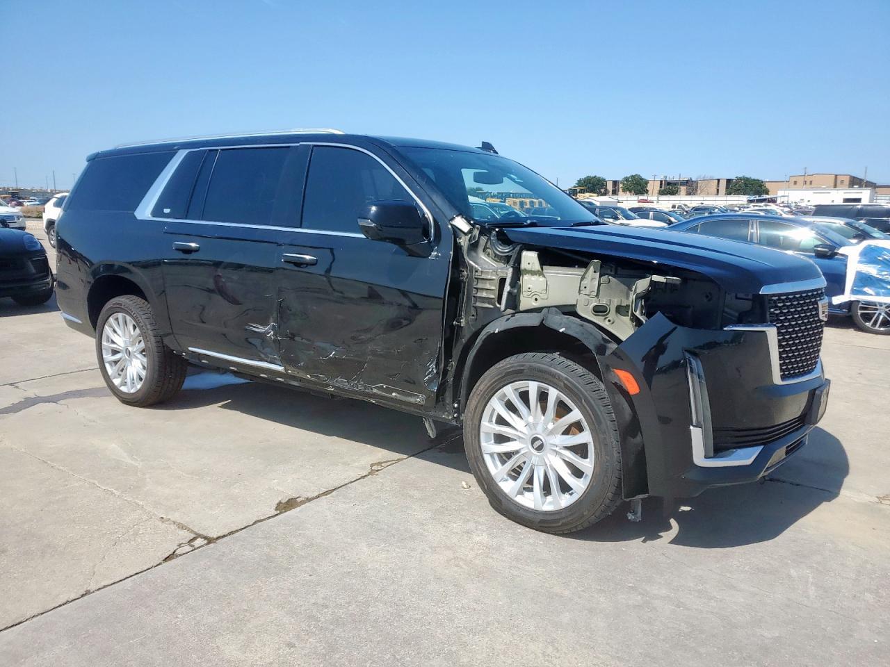 2023 Cadillac Escalade Esv Luxury - Image 4