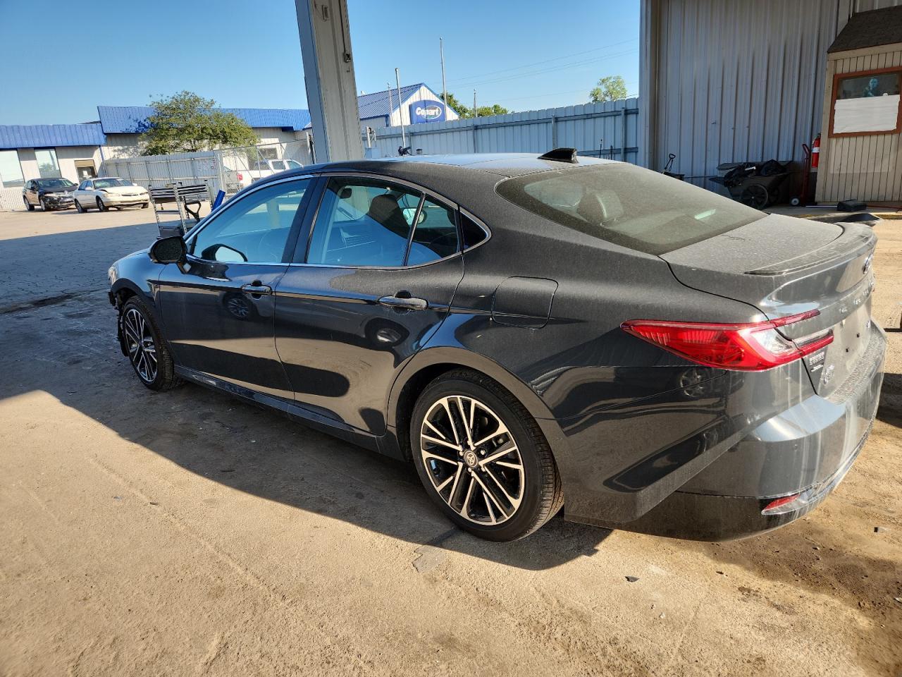 2025 Toyota Camry Xse - Фото 2