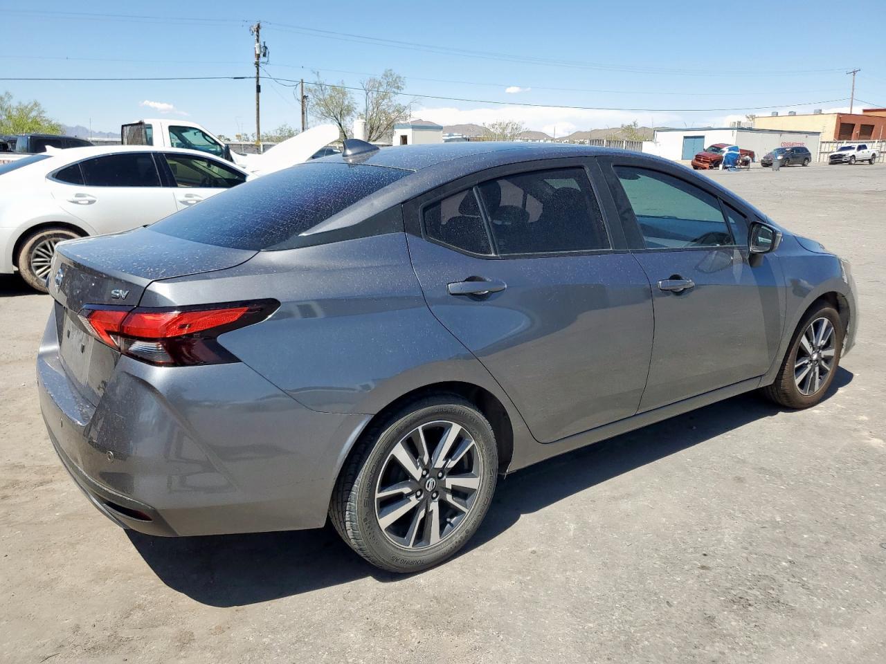 2021 Nissan Versa Sv - Image 3