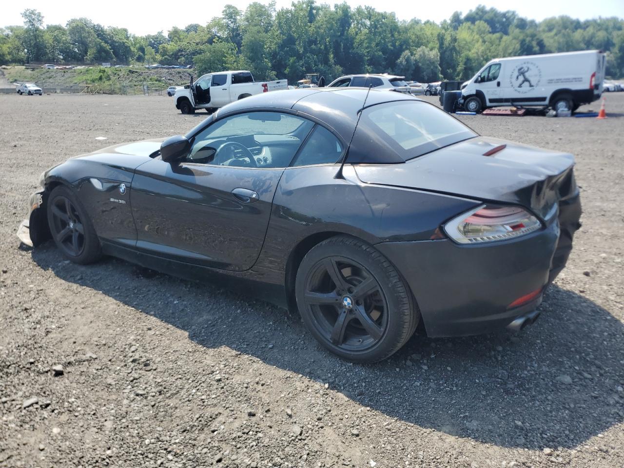 2011 BMW Z4 Sdrive30I - Image 2