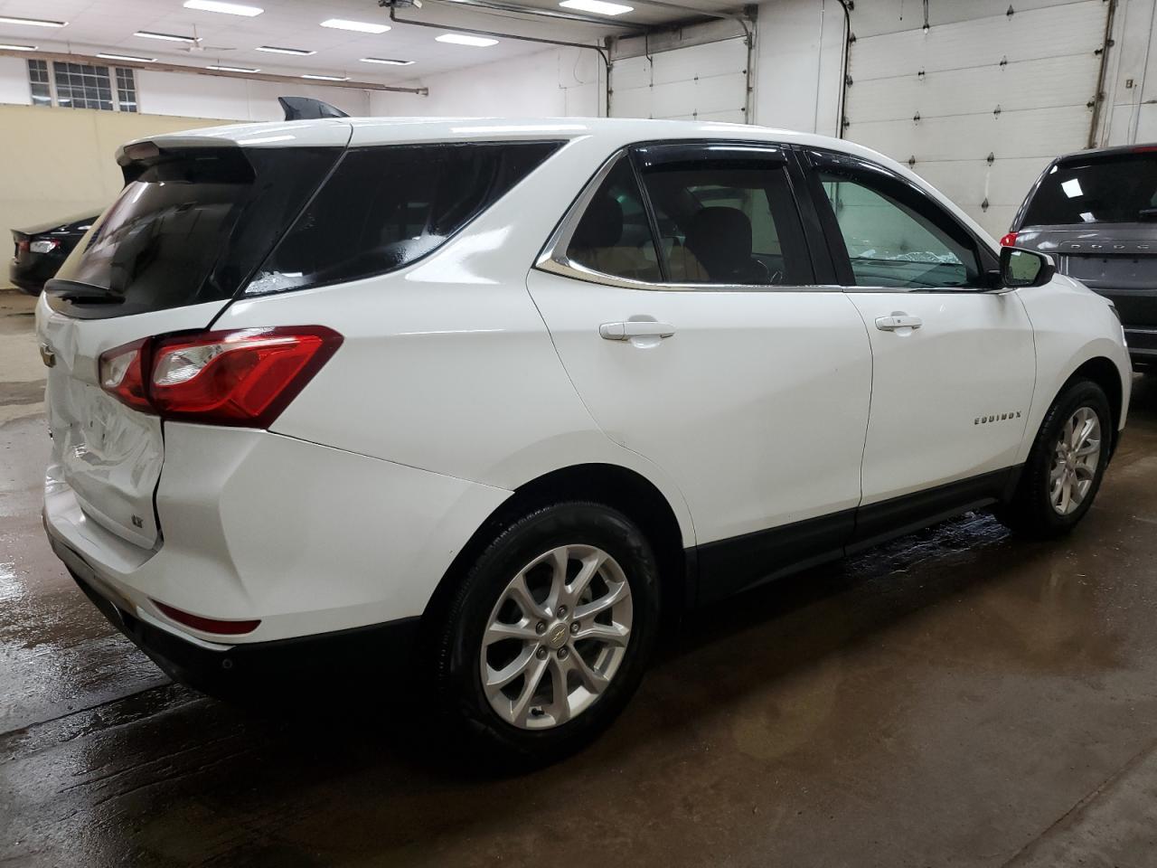 2020 Chevrolet Equinox Lt - Image 3