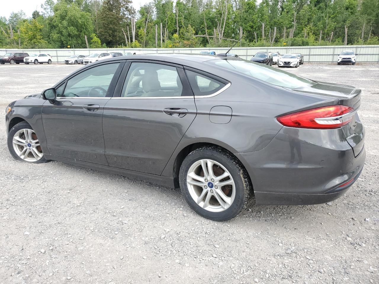 2018 Ford Fusion Se - Image 2