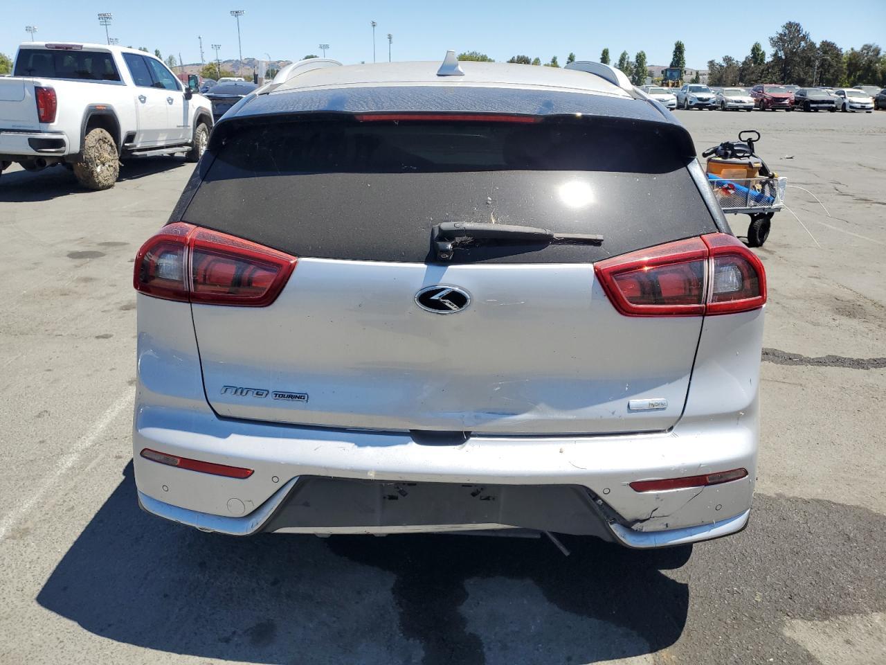 2017 Kia Niro Ex Touring - Фото 6