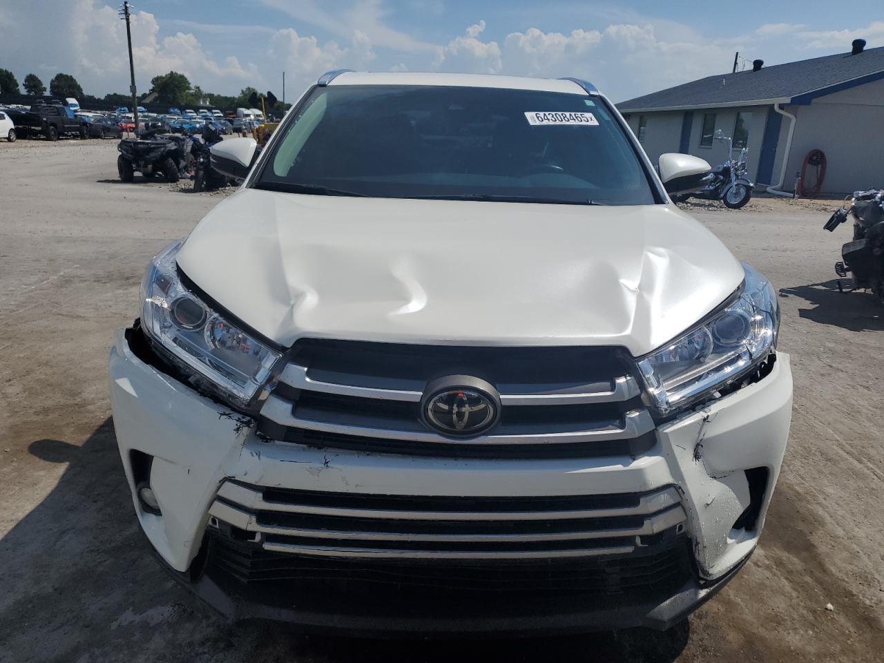 2018 Toyota Highlander Se - Фото 5