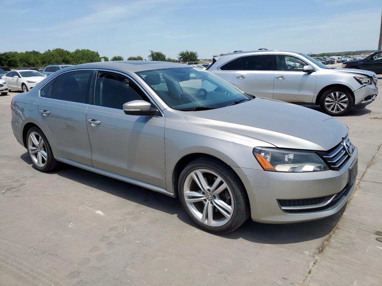 2014 Volkswagen Passat Se - Фото 4