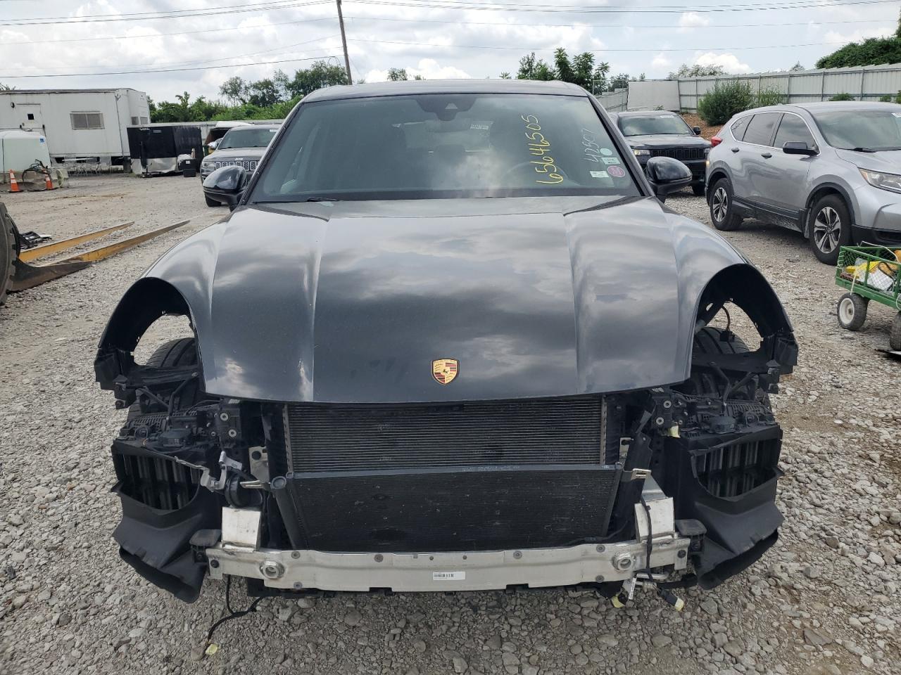 2019 Porsche Cayenne S - Image 5