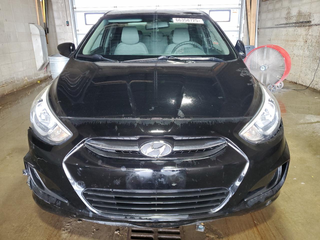 2017 Hyundai Accent Se - Фото 5