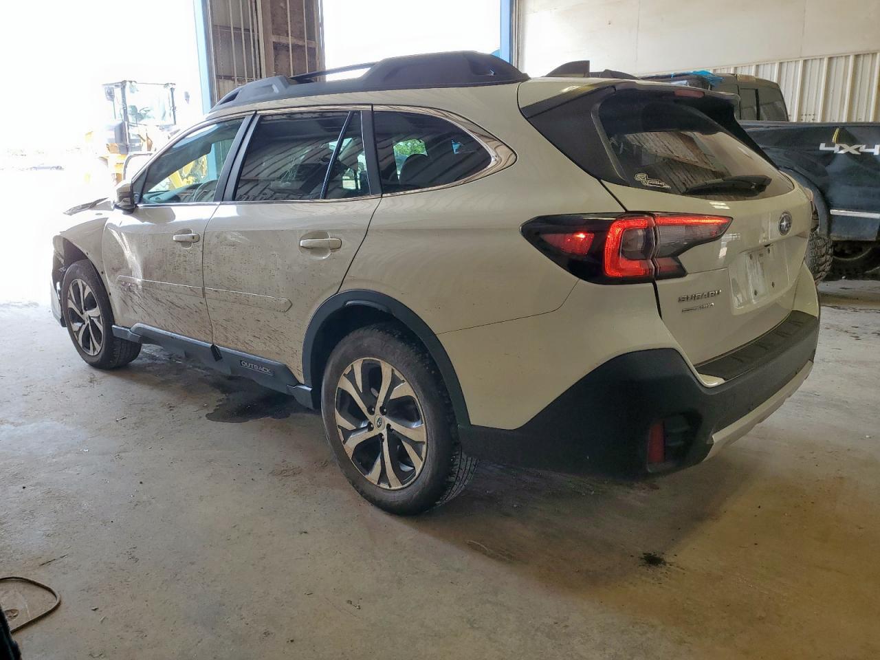 2022 Subaru Outback Limited - Image 2