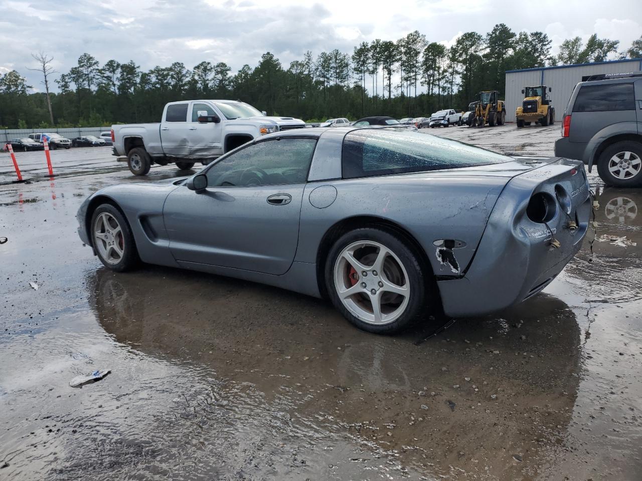 2004 Chevrolet Corvette - Фото 2