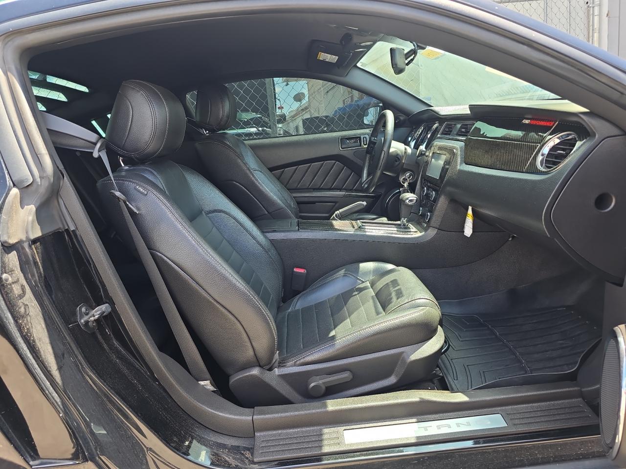 2012 Ford Mustang Gt - Image 5