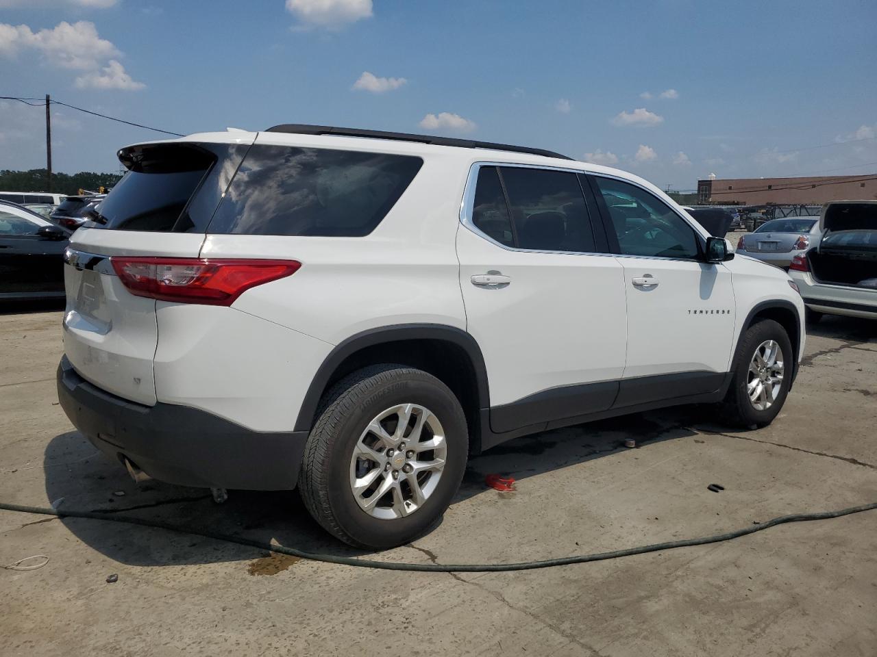 2020 Chevrolet Traverse Lt - Image 3