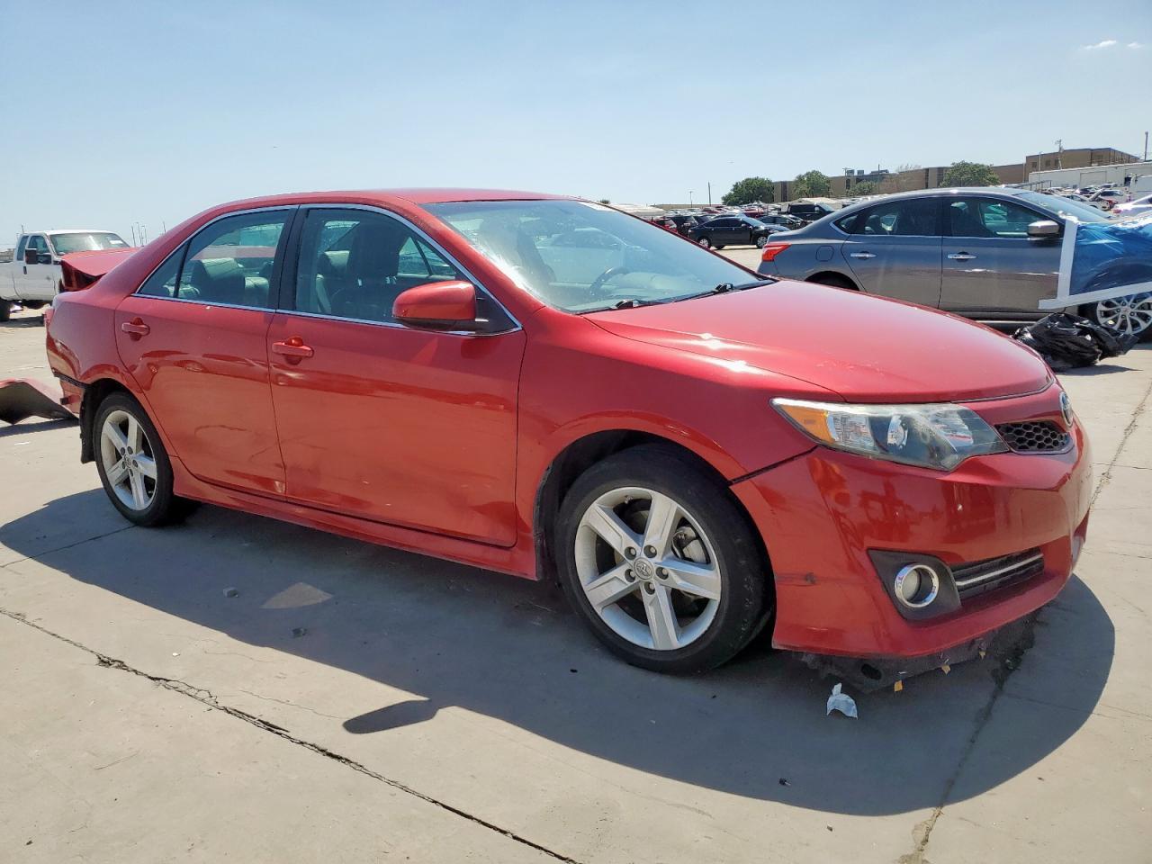 2014 Toyota Camry L - Фото 4